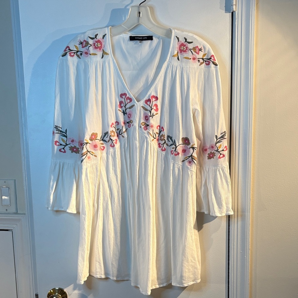 SUGAR+L!PS Boho Tunic w Floral Embroidery Soft and gorg Oversized fit S/M